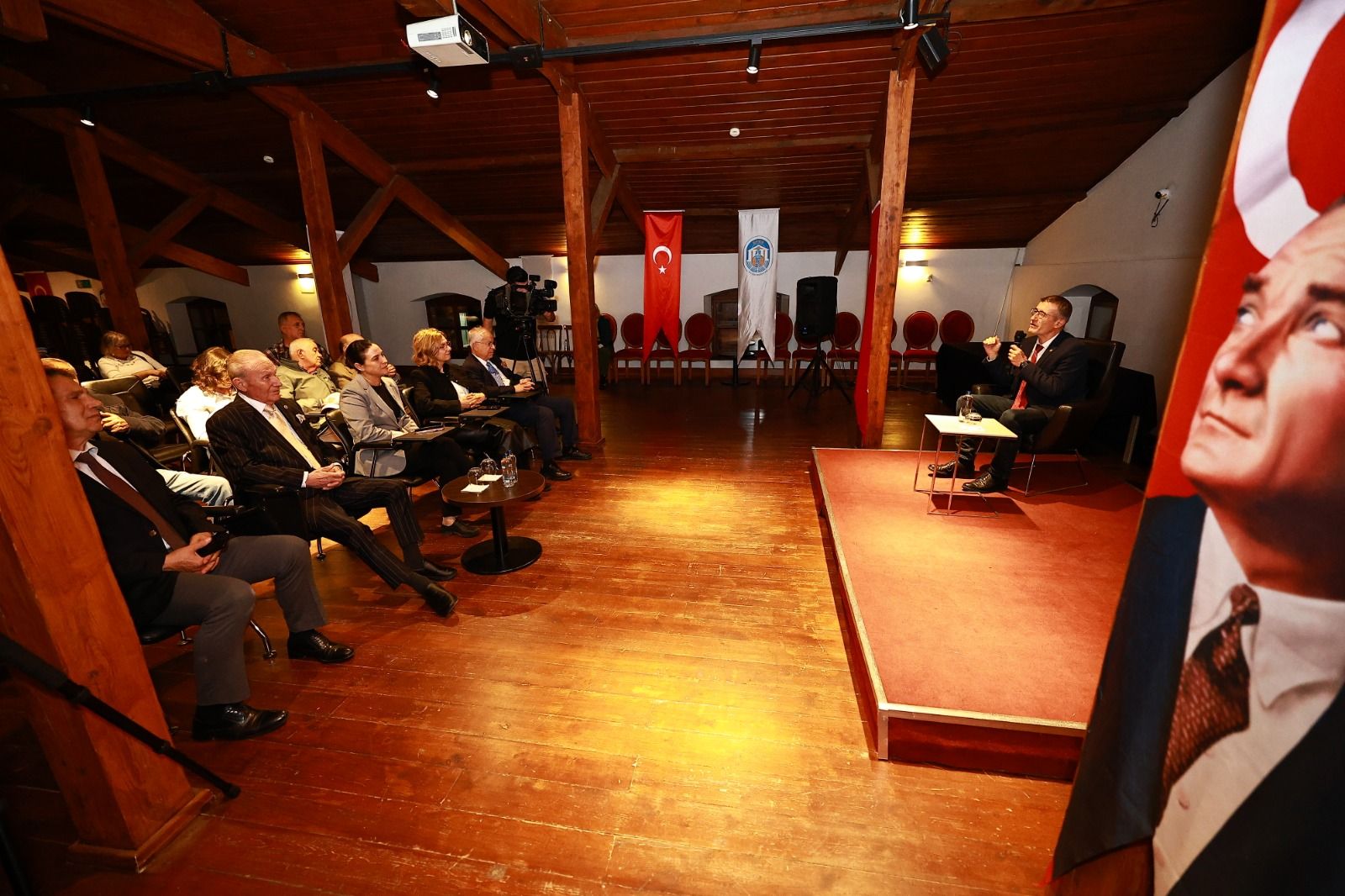 Konferans (3)