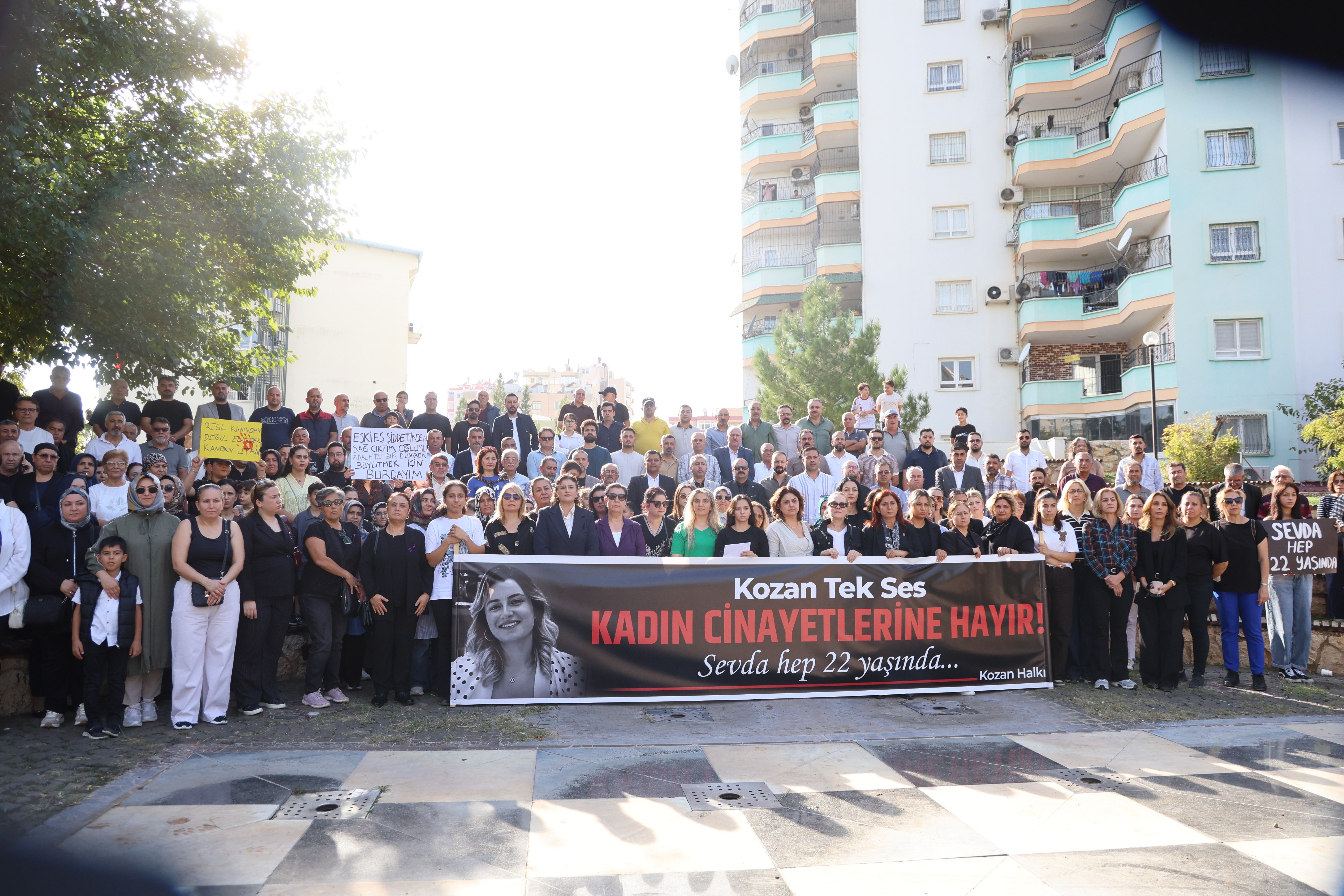 Kozan’da Sevda Dinler Için Kadınlardan Çağrı (2)