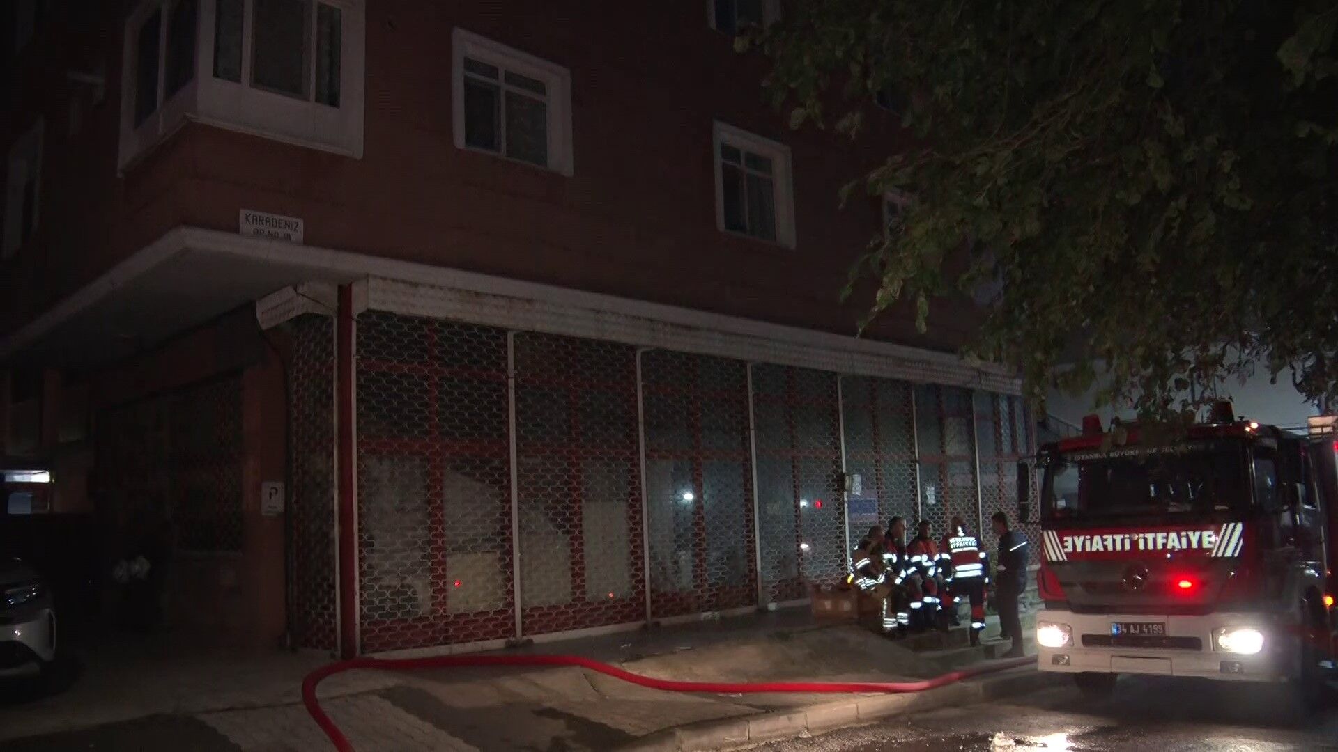 Maltepe’de Çöken Binanın Çevresindeki 4 Bina Mühürlendi