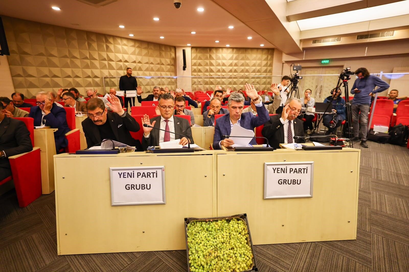 Manisa Büyükşehir Meclisi’nde Üreticilerin Sorunları Gündeme Geldi (2)