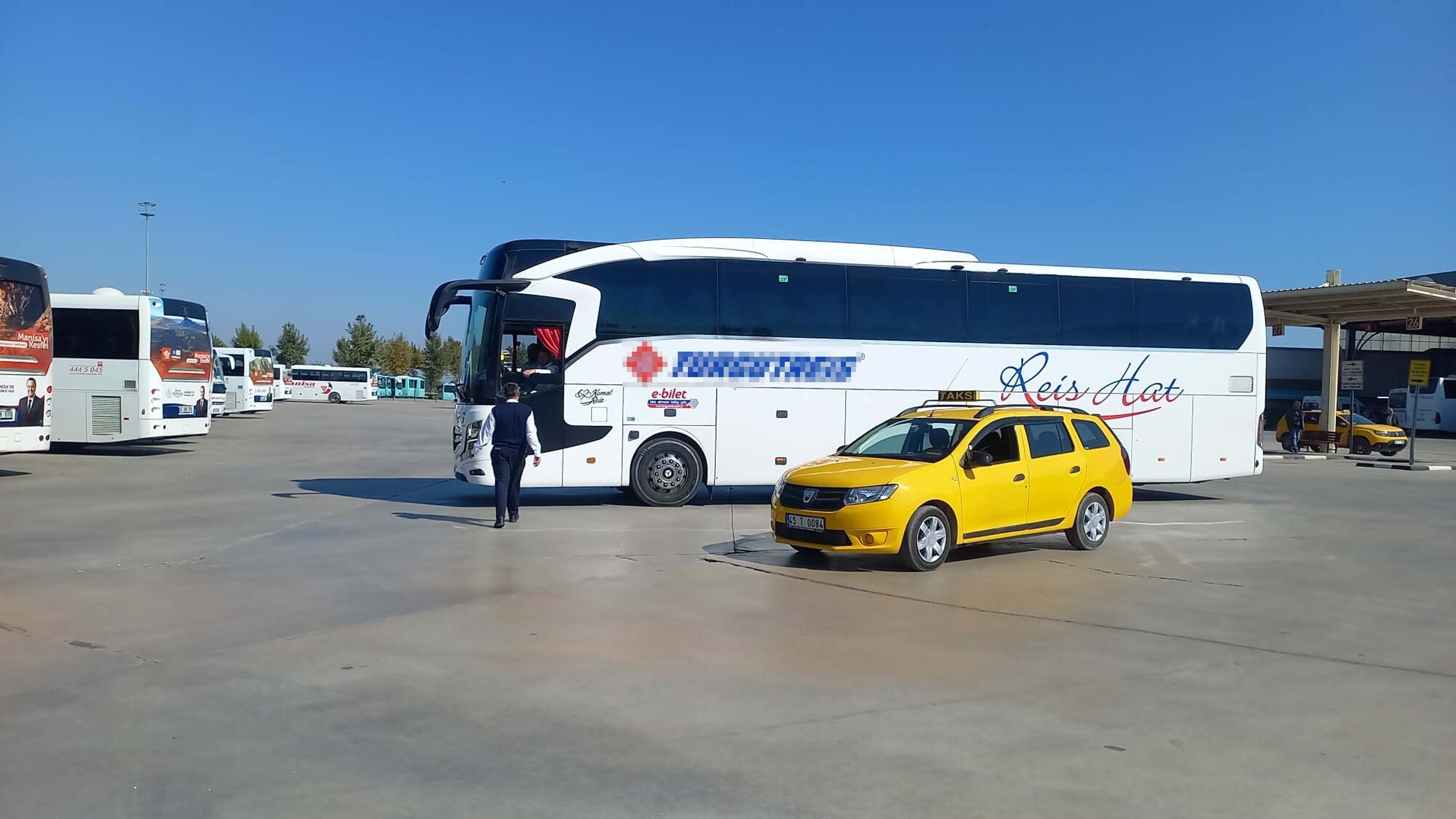 Manisa Otogarı’nda Gişe Gerginliği (3)