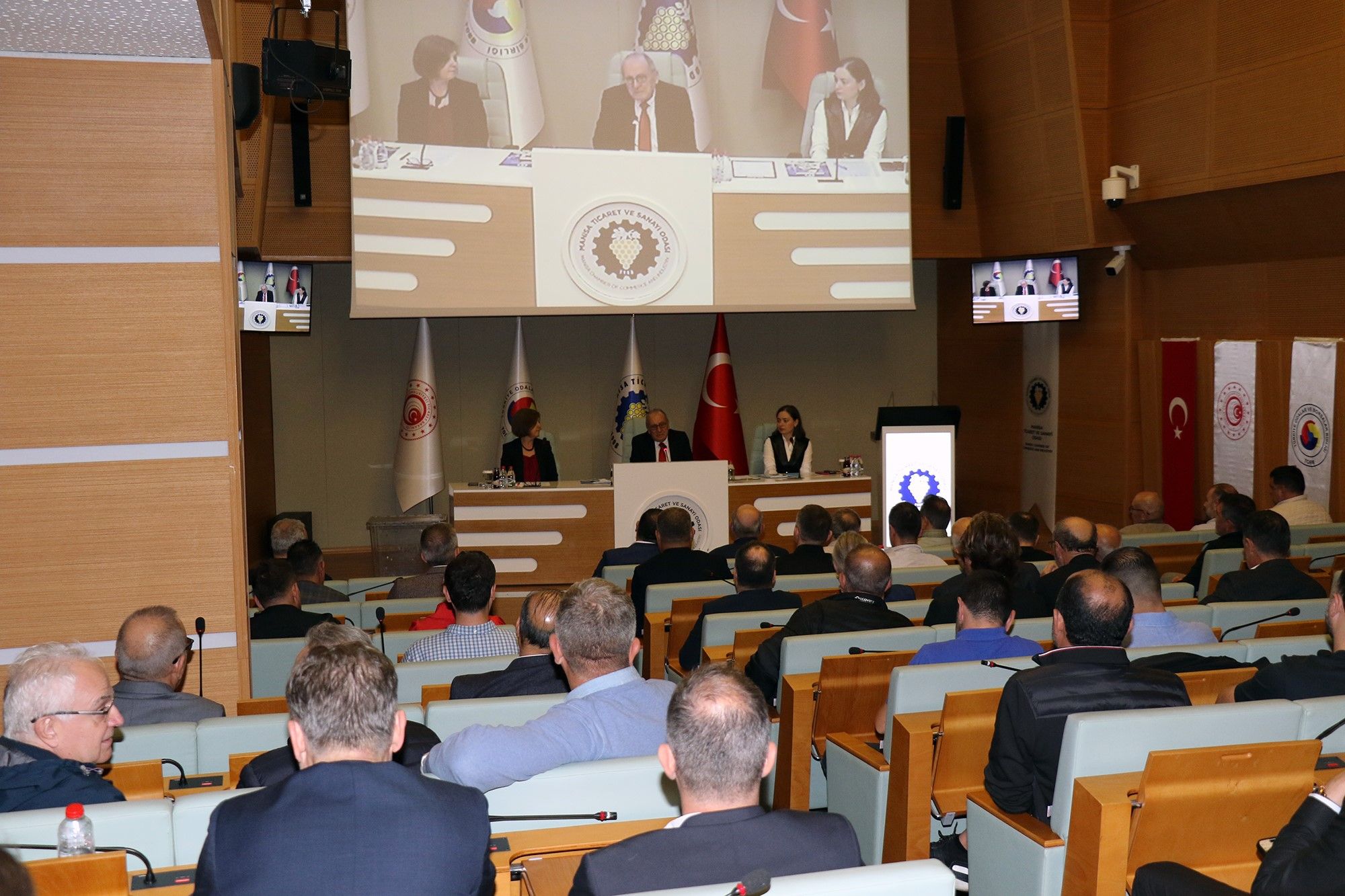 Manisa Tso’da Ümit Türek Yeniden Başkan Seçildi (2)