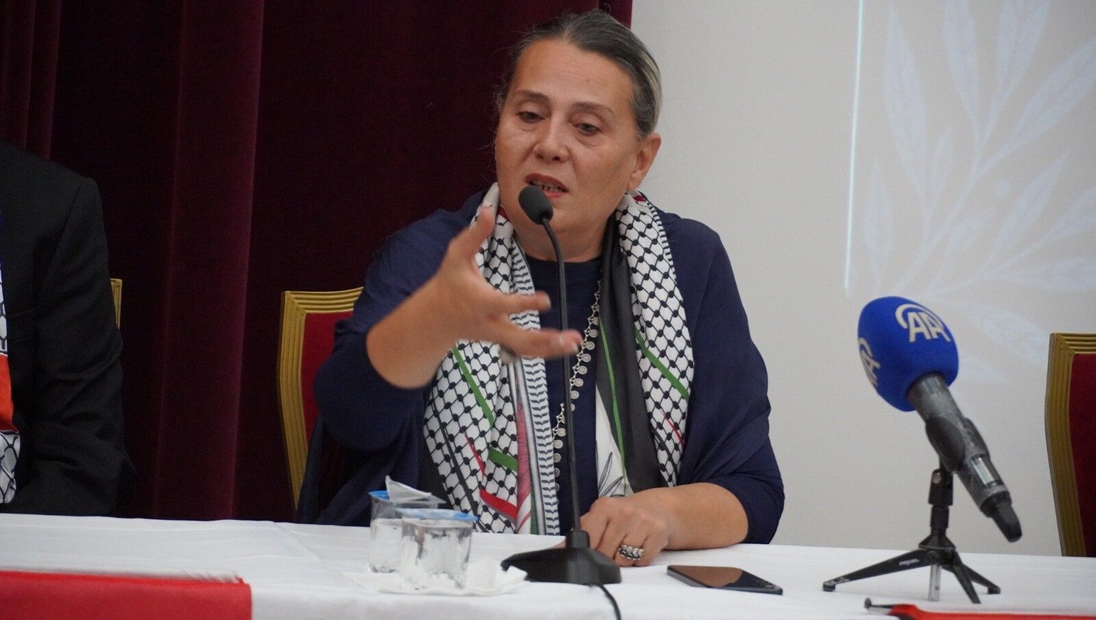 Manisa’da Filistin’deki Insani Kriz Panelde Ele Alındı (4)