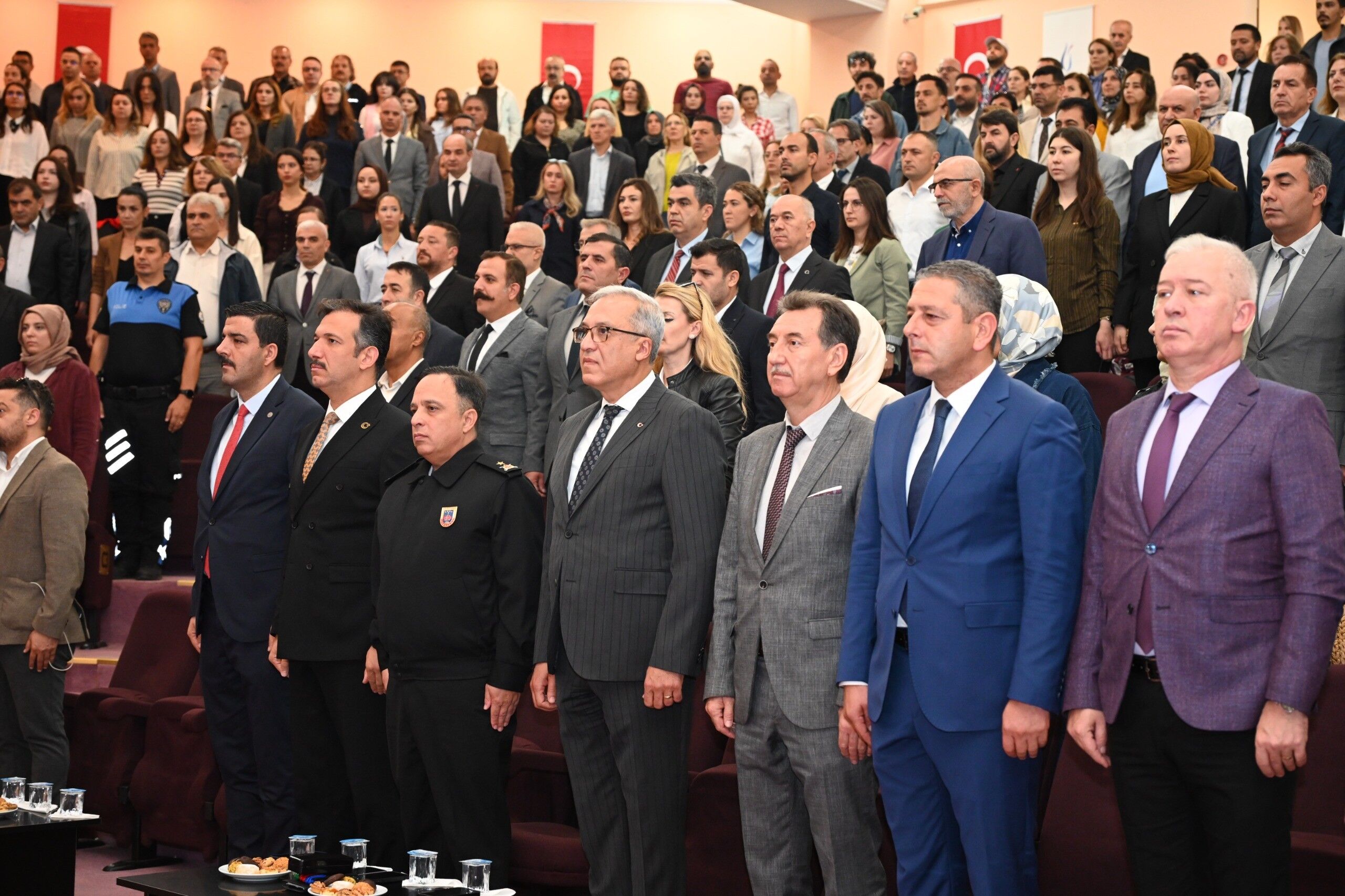 Manisa’da Okul Yöneticileri Ve Rehber Öğretmenlere Farkındalık Toplantısı (2)