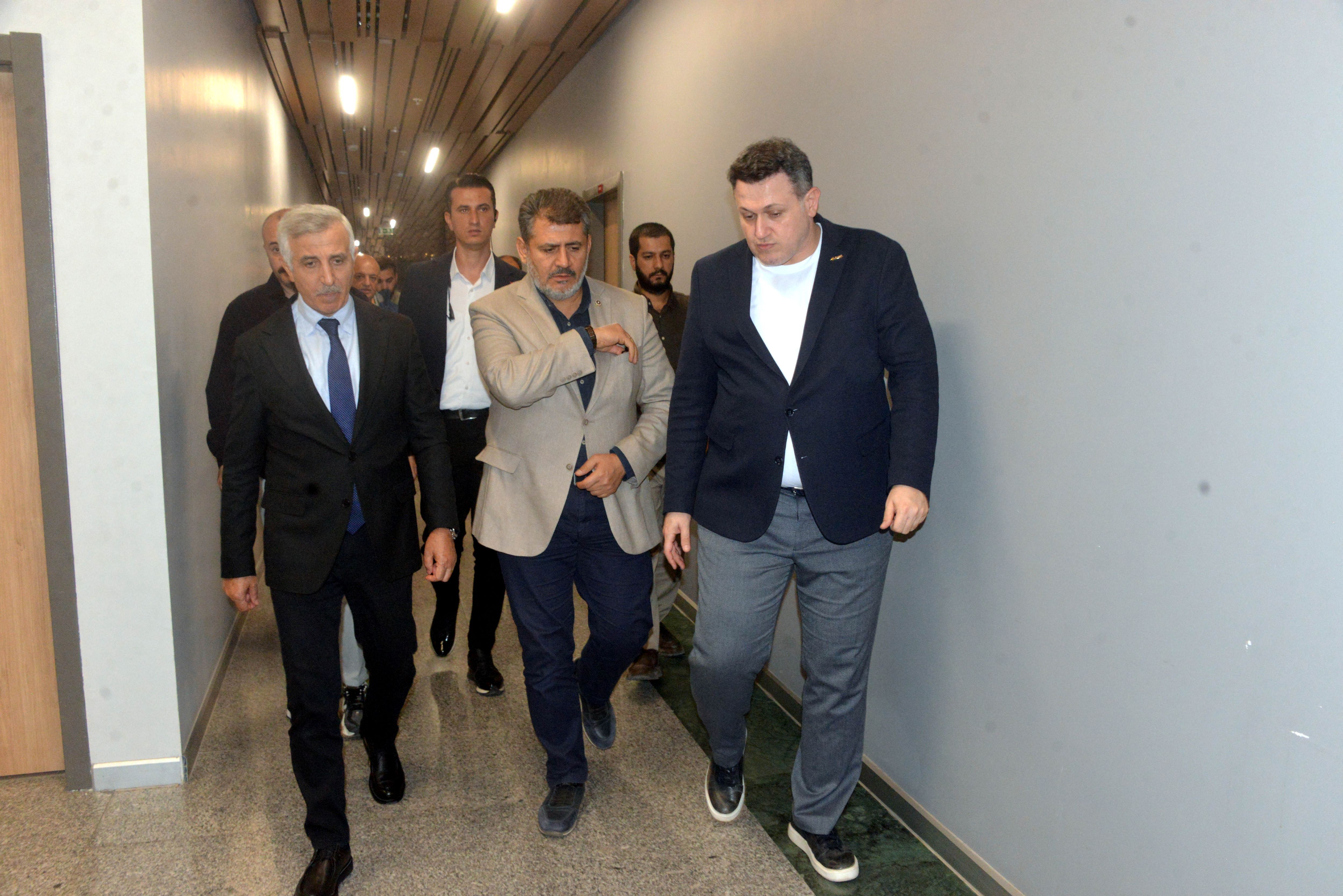 Mhp’li Zühal Karakoç Trafik Kazası Geçirdi (4)