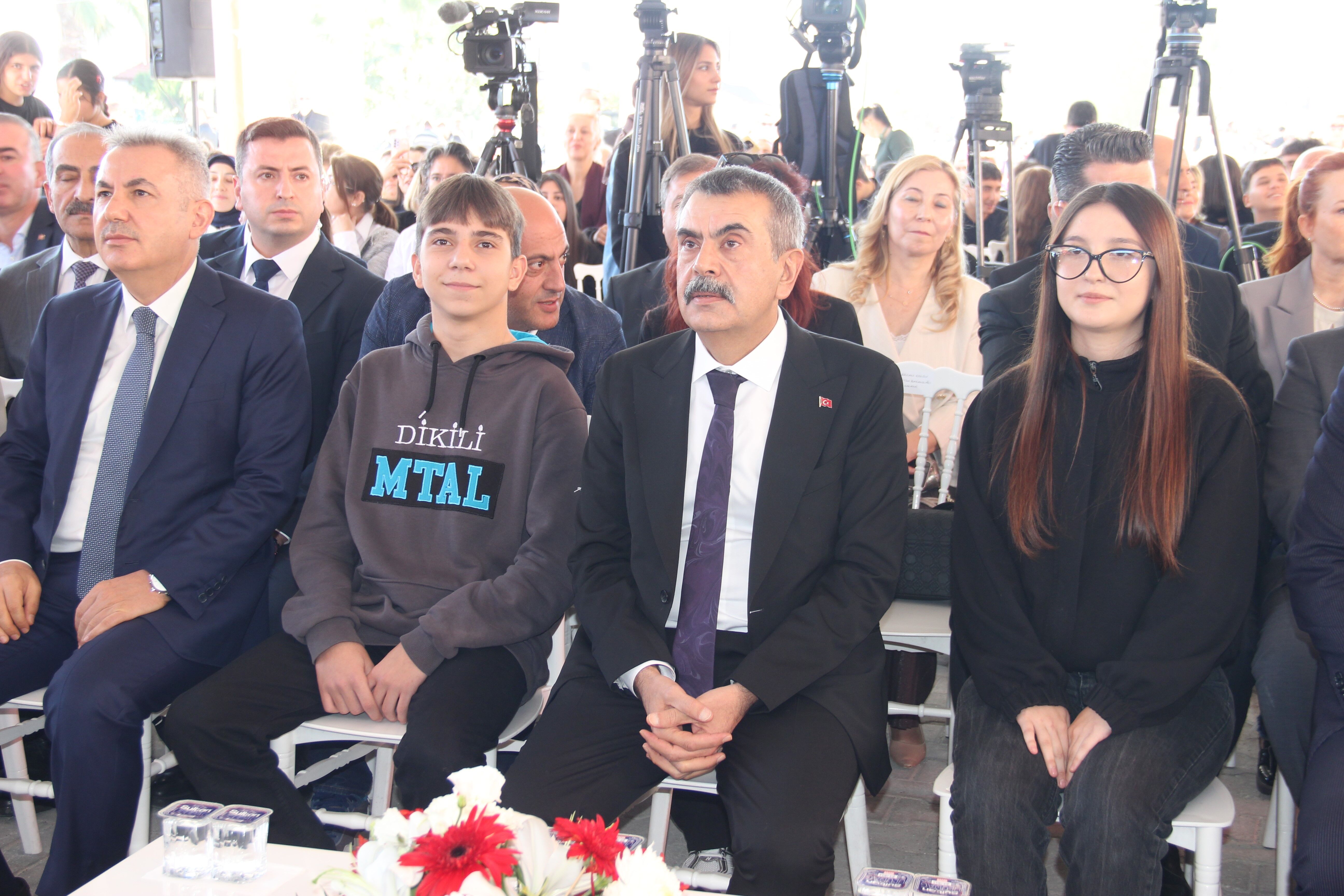 Milli Eğitim Bakanı Yusuf Tekin (4)