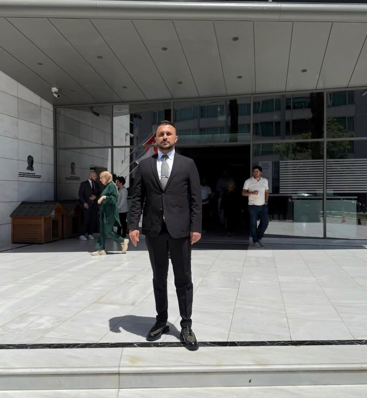 Buca Belediye Meclis Üyesi Murat Sinat AK Parti’ye katıldı
