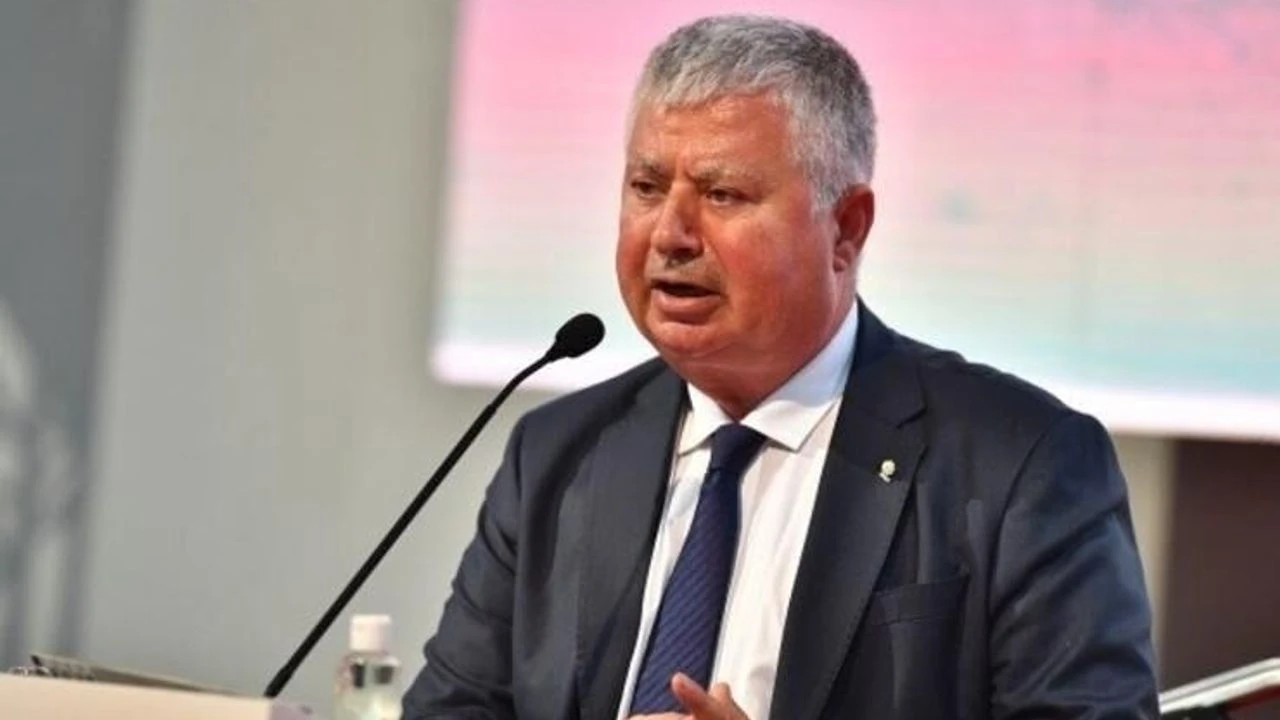 İzmir Büyükşehir’de yeni başkanvekili Özuslu oldu!