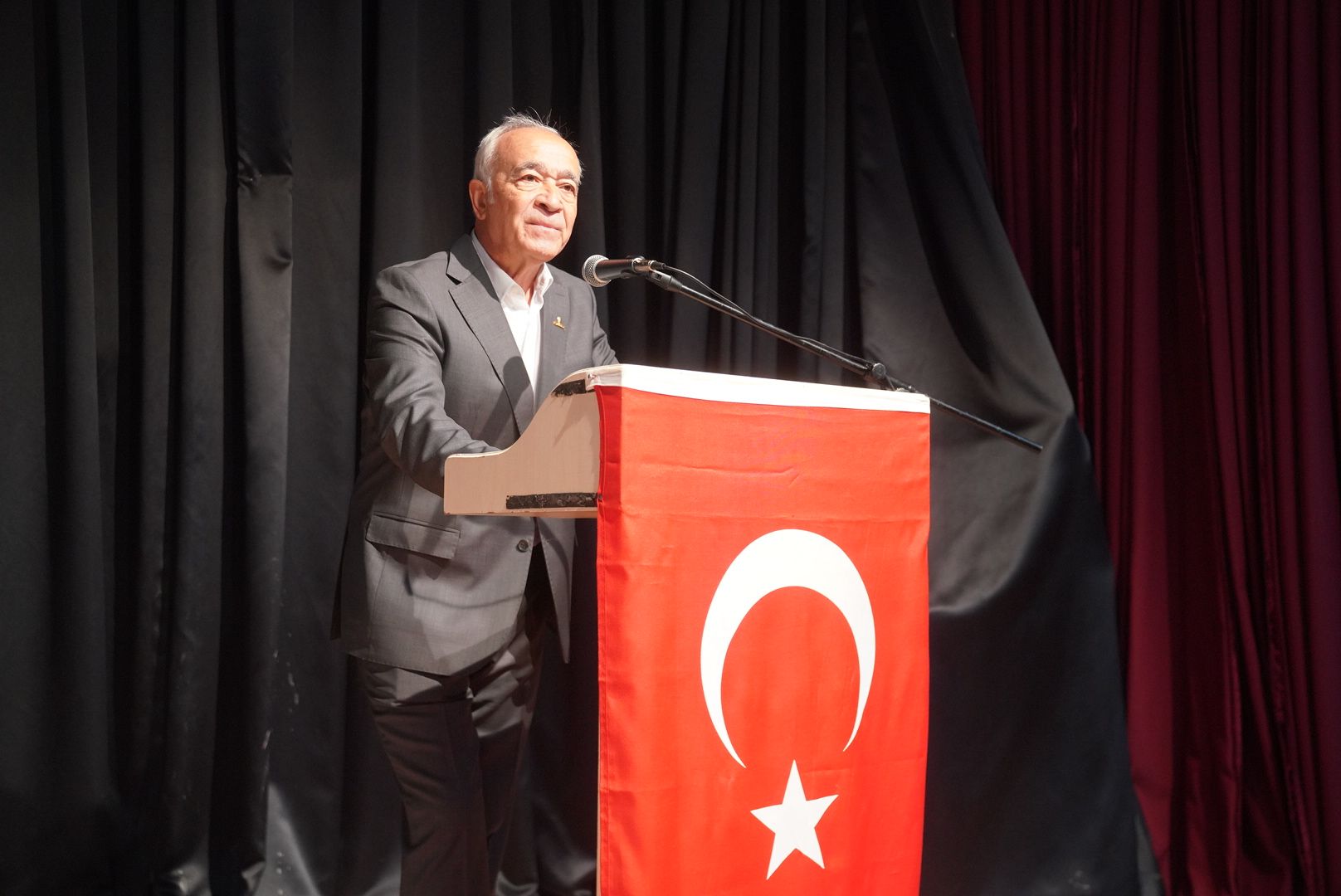 Seferihisar'da 3.Yaş Üniversitesi Başladı