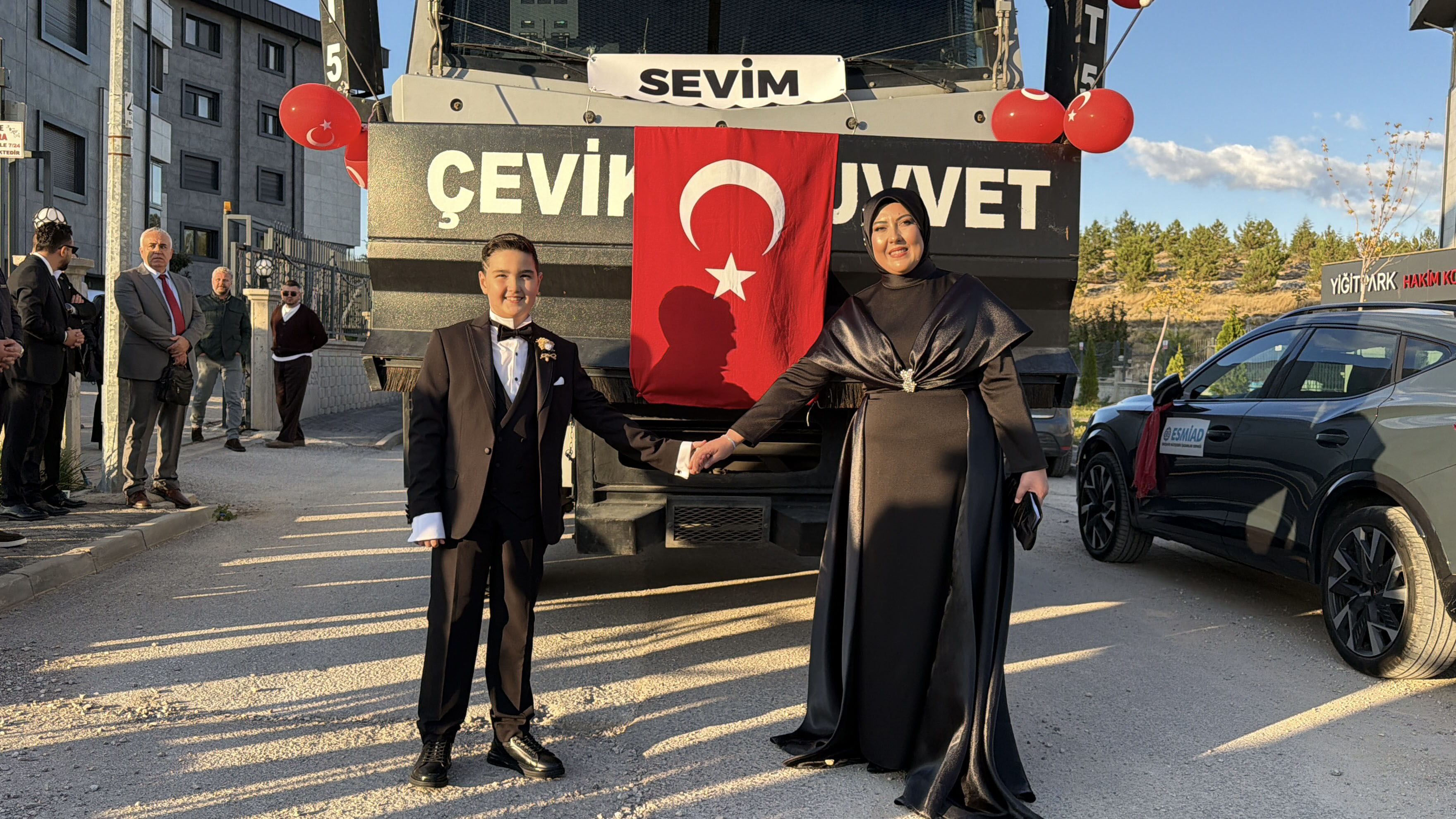 Şehit Oğluna Babasının Toma’sıyla Sünnet Konvoyu (4)