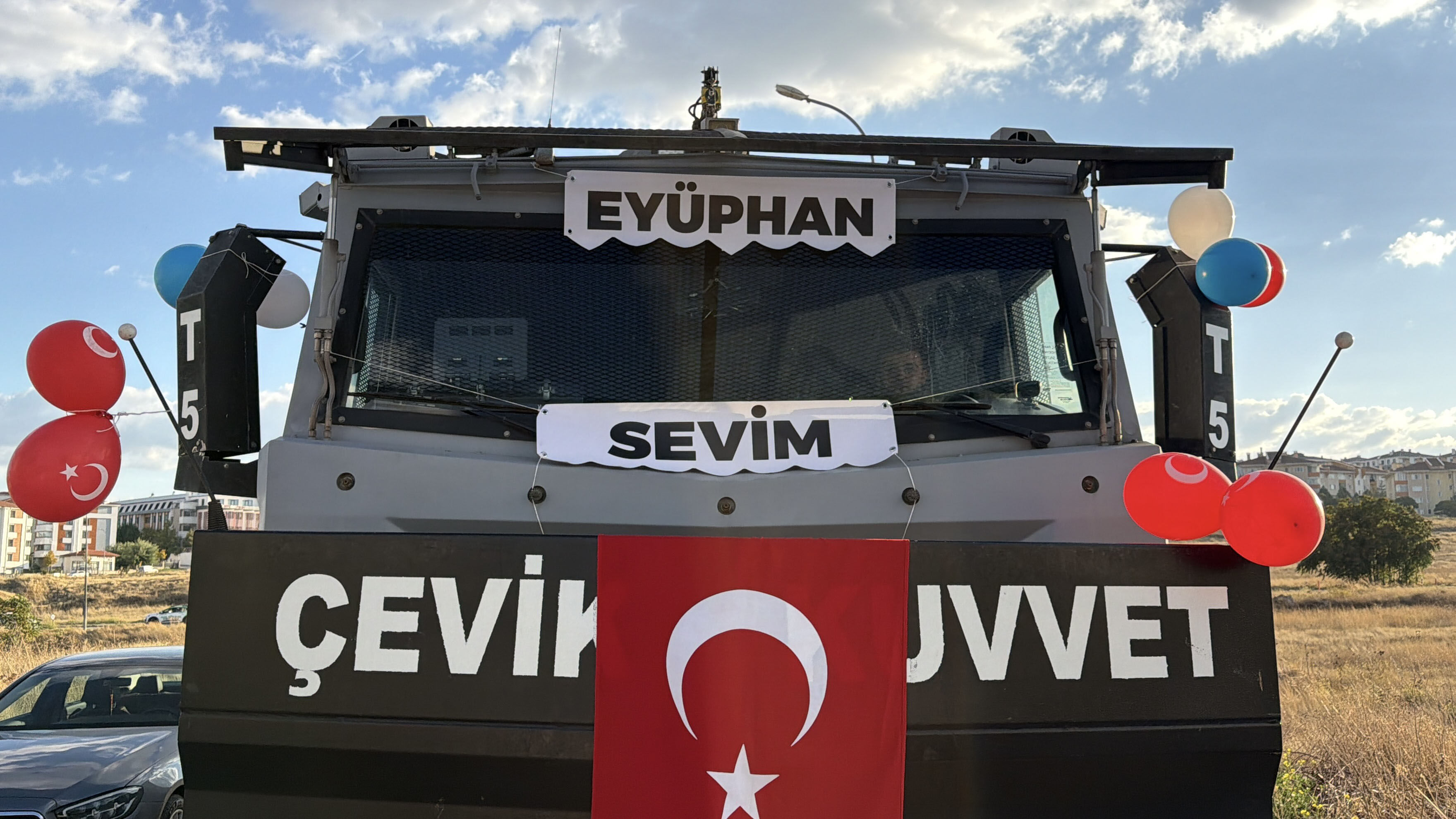 Şehit Oğluna Babasının Toma’sıyla Sünnet Konvoyu (6)