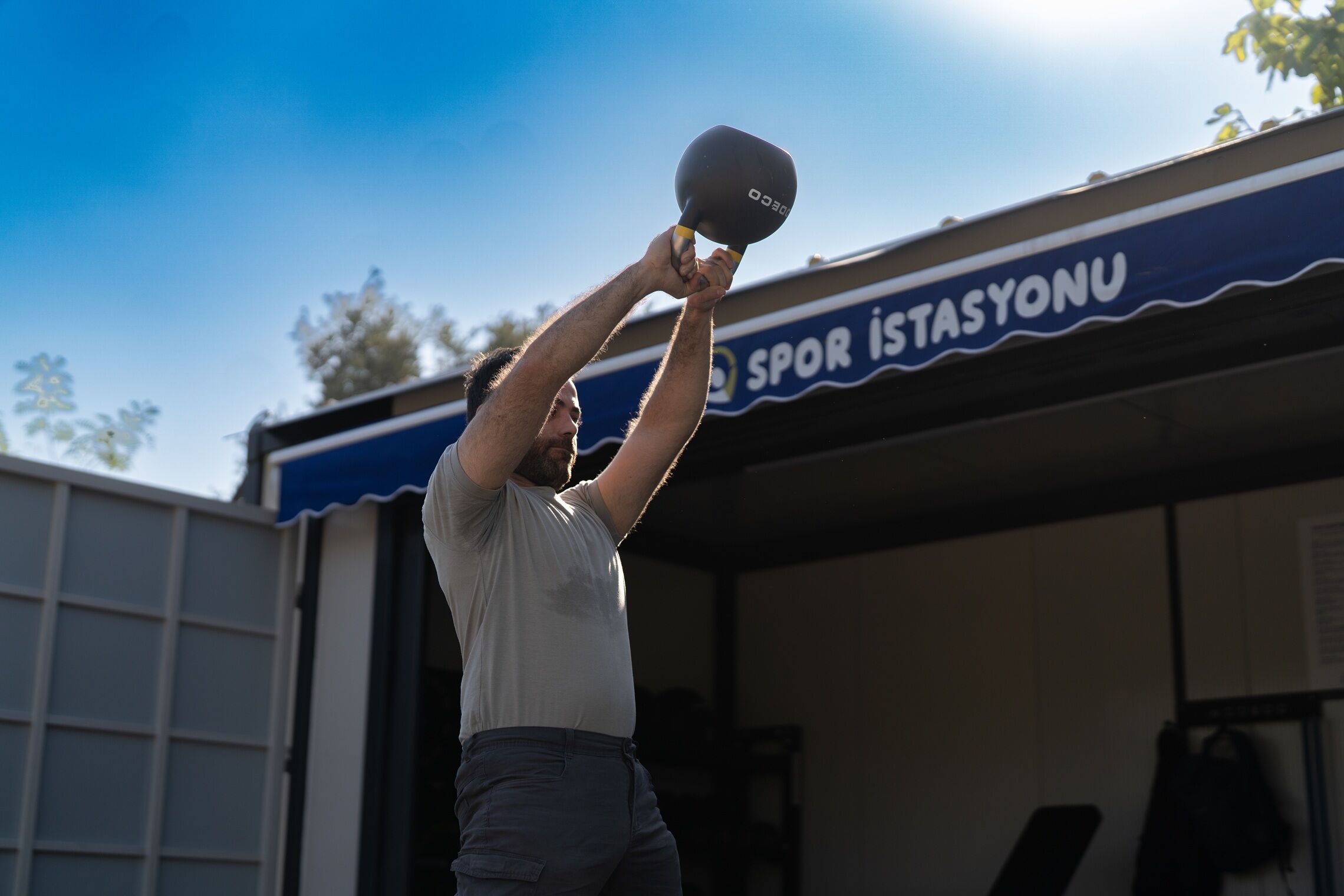 Spot İzmir Büyükşehir Belediyesi, Buca Halk Park’ta Yeni Spor Istasyonunu Hizmete Açtı. Böylece Kentte Ücretsiz Spor Yapılabilen Nokta Sayısı Altıya Çıktı (2)