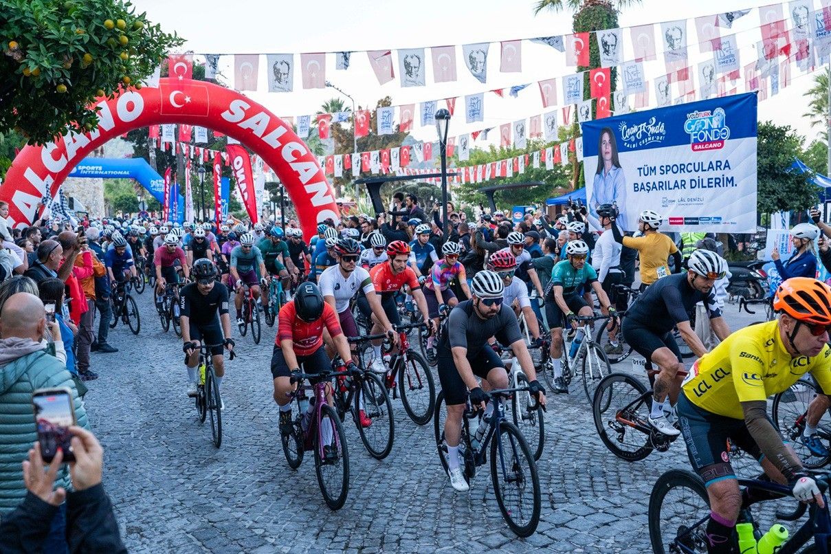 Veloturk Gran Fondo Çeşme’de 809 Sporcu Pedal Çevirdi (3)