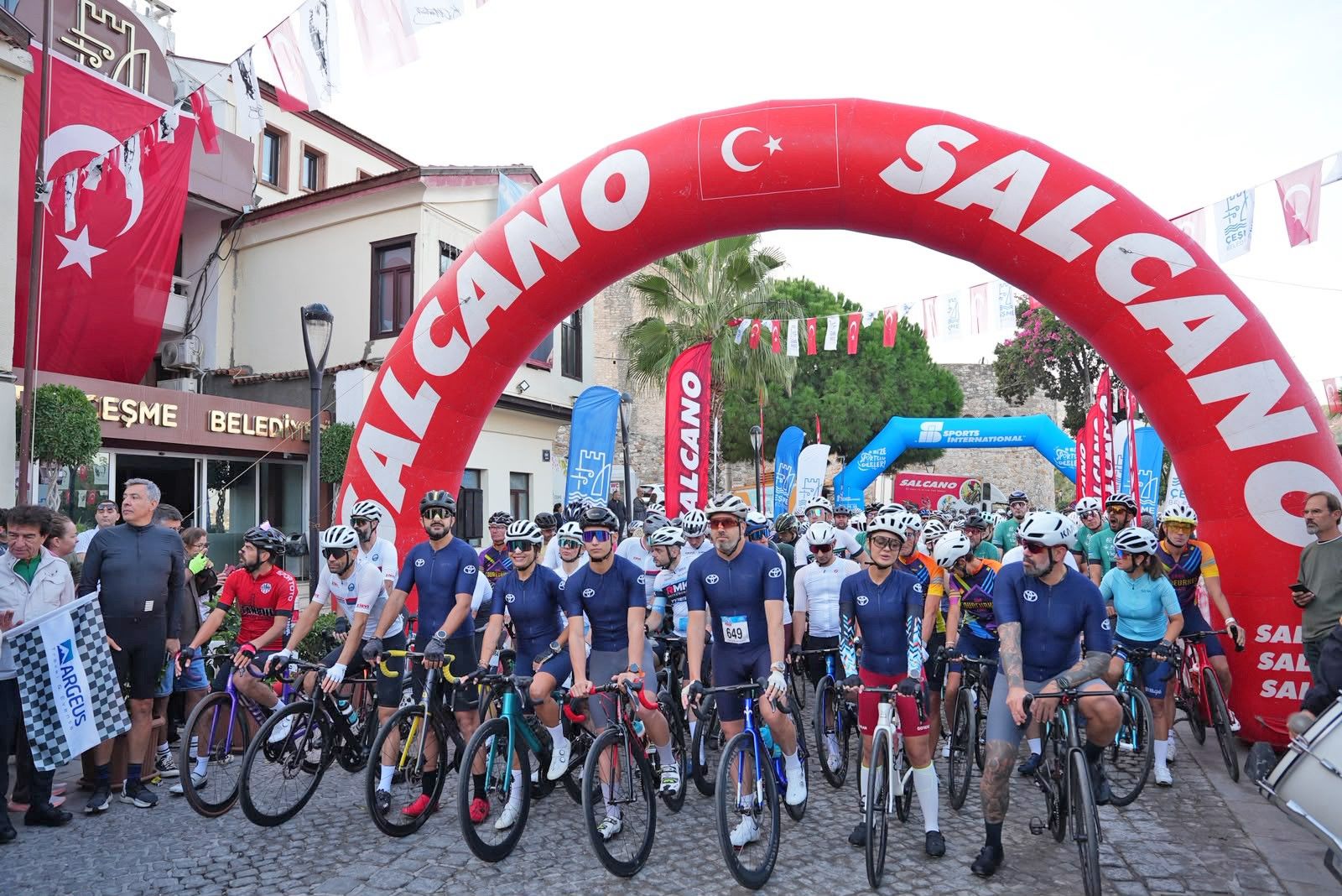 Veloturk Gran Fondo Çeşme’de 809 Sporcu Pedal Çevirdi (4)