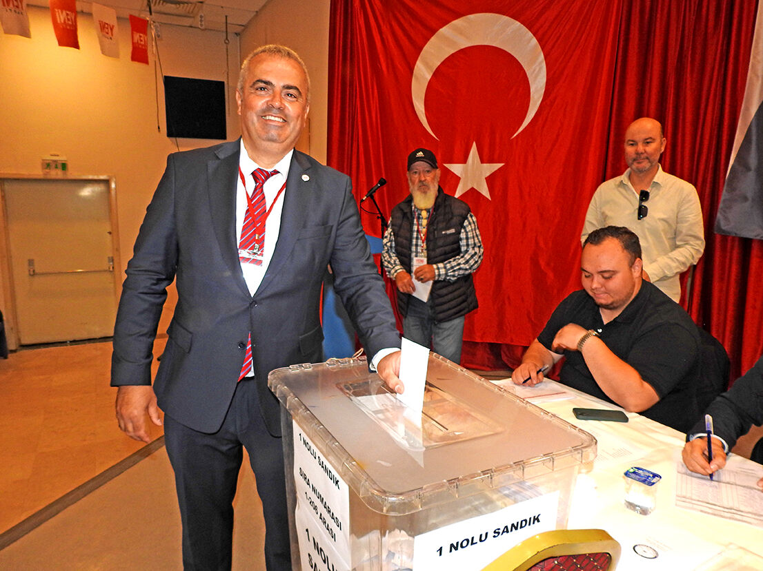 Yeni̇ Parti Çeşme’de Yeni Yönetimini Belirledi (2)