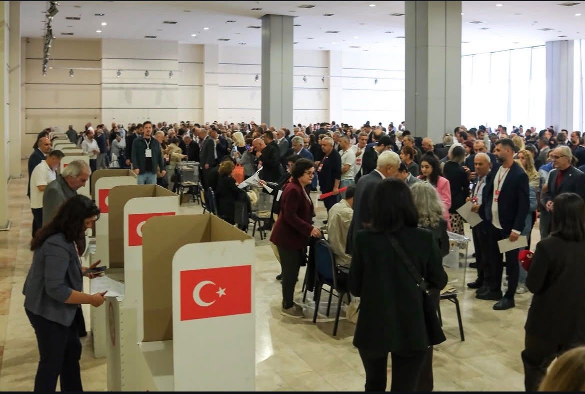 Yeni̇ Parti İzmir’de Yeni Yönetim Belli Oldu 16 Yeni Isim